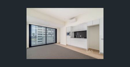Spacious 2-Bed Apartment in the Heart of the CBD - Photo 3
