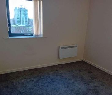 Lock, The Decks, WA7 - Photo 3