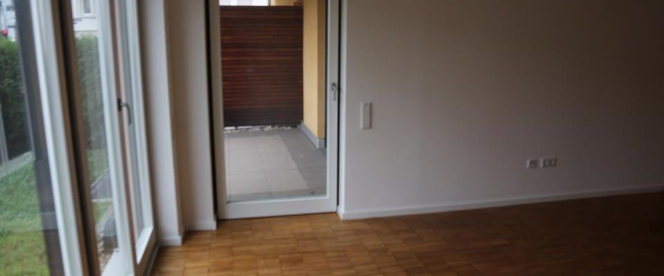 Bitte zuerst lesen - Schöne BARRIEREFREIE Wohnung zu vermieten - Photo 1