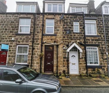 3 bedroom terraced house to rent - Photo 2