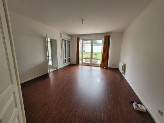Location Appartement 4 pièces 83m² LILLE 59000 - Photo 1