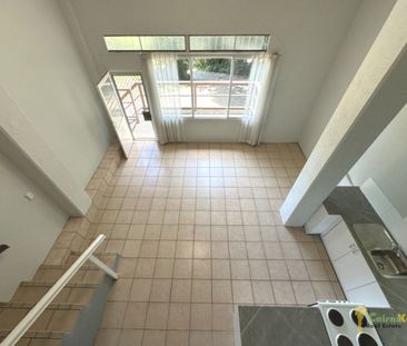 Rare Find - Studio Apartment In Stratford/Aeroglen! - Photo 3