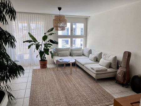 3.5-Zimmer-Wohnung an bester Lage im Kanton Zug - Photo 2