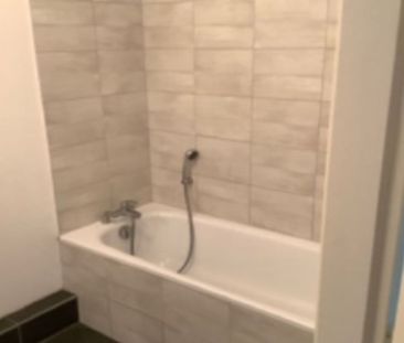 Location Appartement 3 pièces 64m² - Photo 2