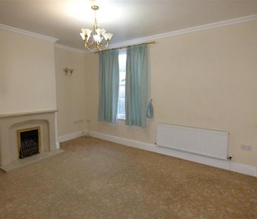 3 bedroom terraced house to rent - Photo 5