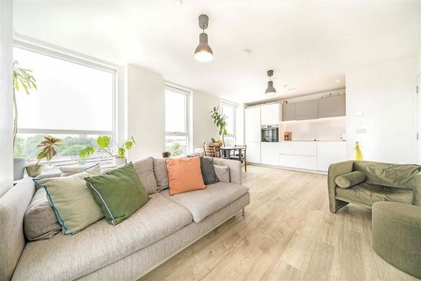 2 bedroom flat to rent - Photo 1