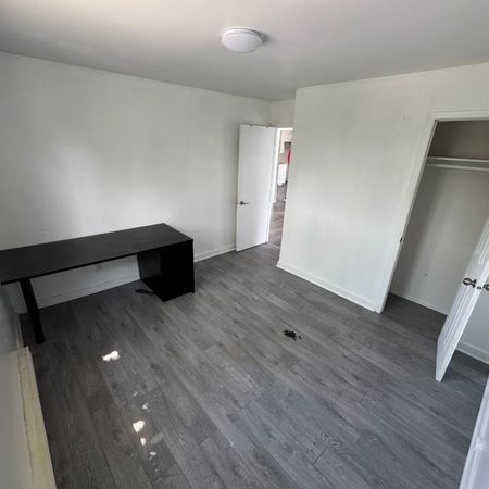 51/2 a louer, Longueuil (St-Hubert), secteur tranquille - Photo 3