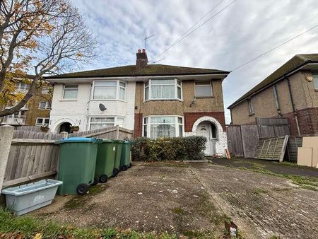 Oakley Road, SO16 - Photo 2