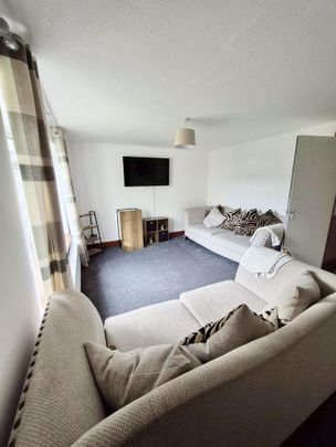 4 bedroom detached house to rent - Photo 1