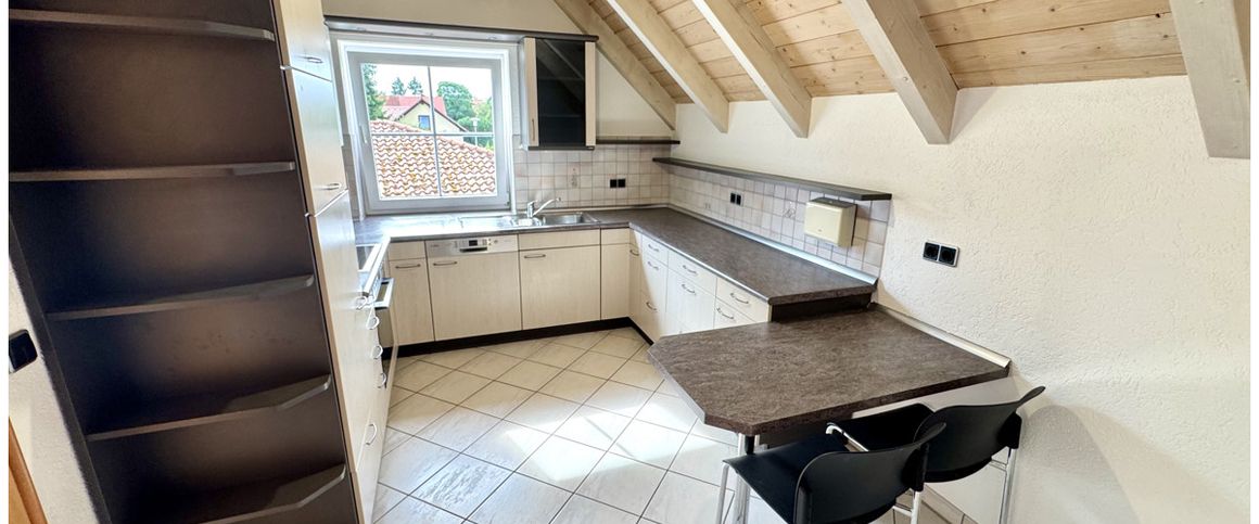 Sehr schöne und großzügige Maisonette-Wohnung mit Balkon und Garage für gehobene Ansprüche - Foto 1