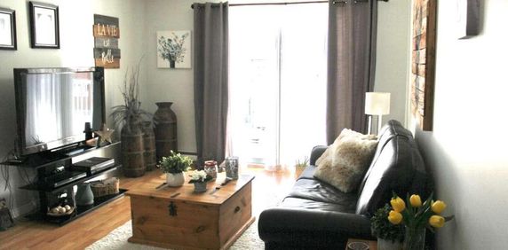 Beauport, 4 1/2 libre, frais peint, insonorisé - Photo 2