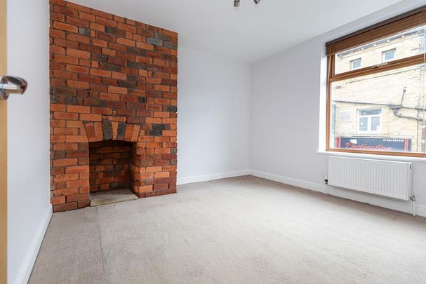 3 bedroom end of terrace house to rent - Photo 1