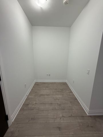 For Lease - 412 Silver Maple Road, Oakville, Ontario - Photo 5