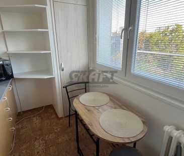Prenájom plne zariadený 2-izbový byt s rozlohou 55 m² v tichej čast... – Fotografia 4