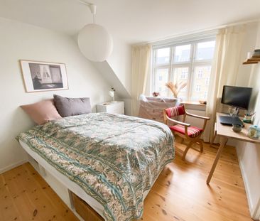 Hyggelig 2-værelses taglejlighed - Photo 4