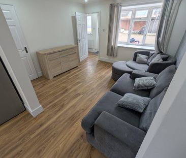 Trevithick Close - Photo 2