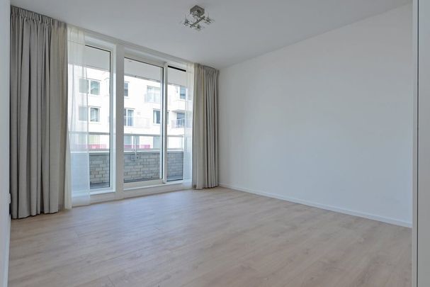 Appartement te huur: Peter Schatstraat 97 1082 MX Amsterdam - Photo 1