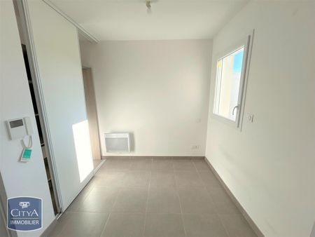 Location Appartement 1 pièce 30m² CASTELNAU LE LEZ 34170 - Photo 3