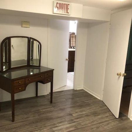 5 1/2 - Montréal (Verdun) - 2 500 $/mois - Photo 4