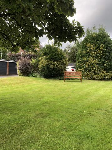 2 Bed Fully Furnished Apartment TO LET - Photo 3