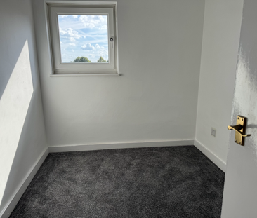 3 bedroom maisonette to rent - Photo 3