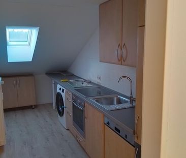 Ruhige, helle 2 ZKB Wohnung, möbiliert in Kolbermoor ab sofort - Foto 1