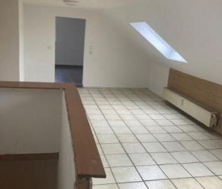 Duisburg Stadtmitte 3 Zimmer Dachgeschoßwohnung zu vermieten (Wohnu... - Photo 4