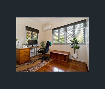 44 Fitzsimmons Street, Keperra, Qld 4054 - Photo 2