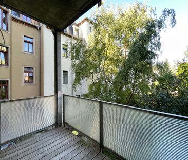 Dresden-Mickten: Altbauwohnung mit Balkon! - Photo 3