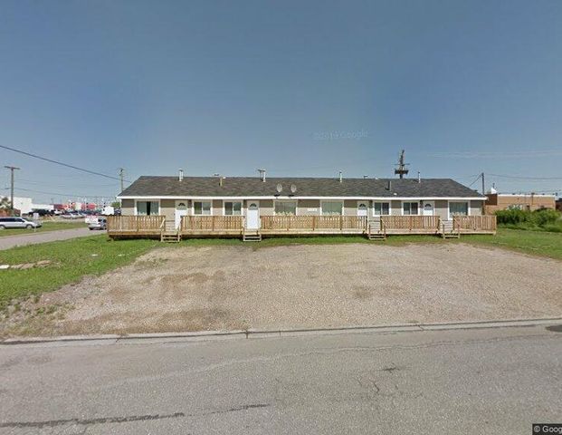 ROBINSON 4-PLEX - 1 - Photo 1