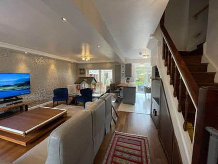 5 Bed Detached House, Hollinwell Avenue, NG8 - Photo 4