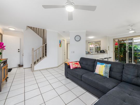 2/36-38 Broad Street, Labrador - Photo 1