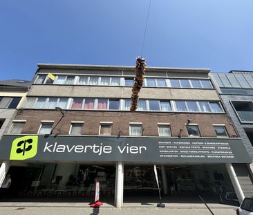 Gerenoveerd tweeslaapkamer appartement in hartje Tessenderlo. - Foto 1