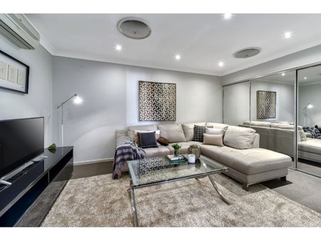 6/36 Tenth Avenue, Windsor QLD 4030 - Townhouse For Rent | Domain - Photo 3