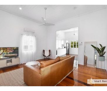 Furnished Modern Unit in a Great Location - Photo 2