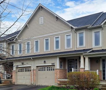 Condo Townhouse For Lease | N9255432 - Photo 2