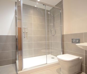 3 bedroom apartment to rent - Photo 6
