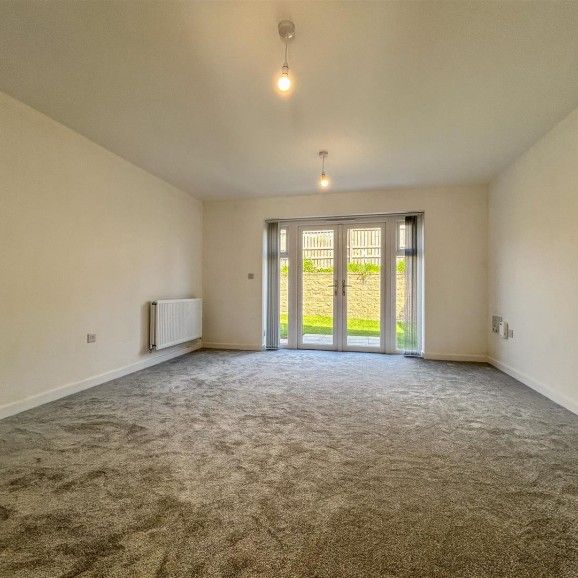 2 Bedroom House - Semi-Detached - Photo 1