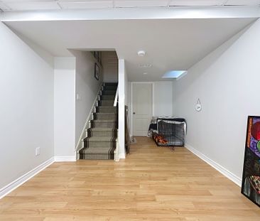 For Lease - 31 Ida Jane Grove, Whitchurch-Stouffville, Ontario - Photo 2