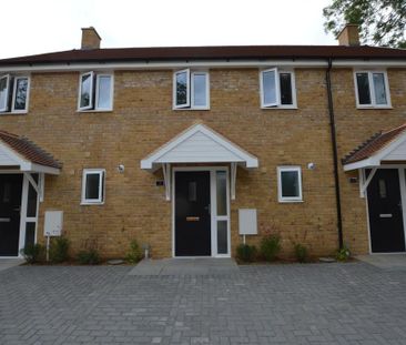 4 bedroom terraced house to rent - Photo 6