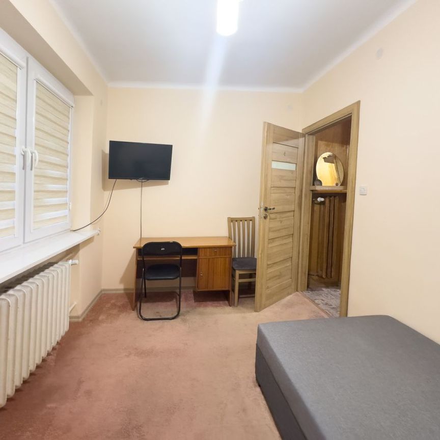 Dom do wynajęcia, cena z opłatami - Photo 1