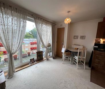 1 bedroom flat to rent - Photo 4