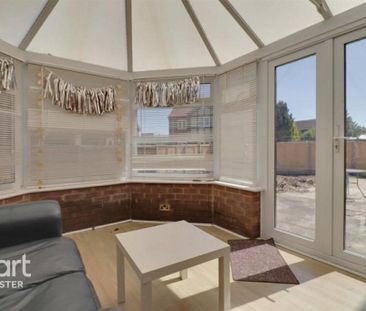 1 bedroom in a house share to rent - Photo 3