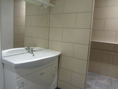 Location Appartement 1 pièce 32m² USSEL 19200 - Photo 2