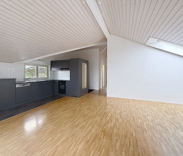 4 ½ PIÈCES - Au calme//4 ½ ZIMMER - Ruhige Lage - Photo 6