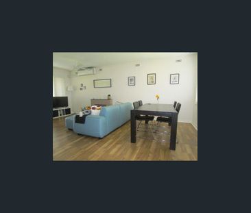 Apartment Living At It's Best - Fully Furnished and Equipped - Photo 2