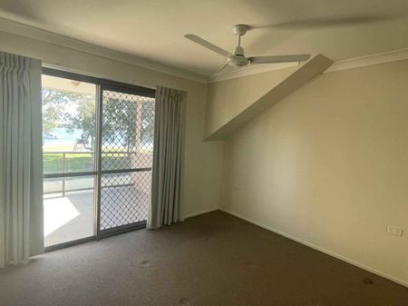 BRIBIE - WATERFRONT & LIFESTYLE - Photo 4