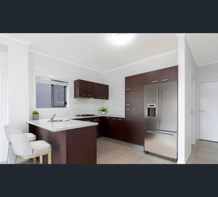 910/5 Nyrang Avenue, Palm Beach, Qld 4221 - Photo 2