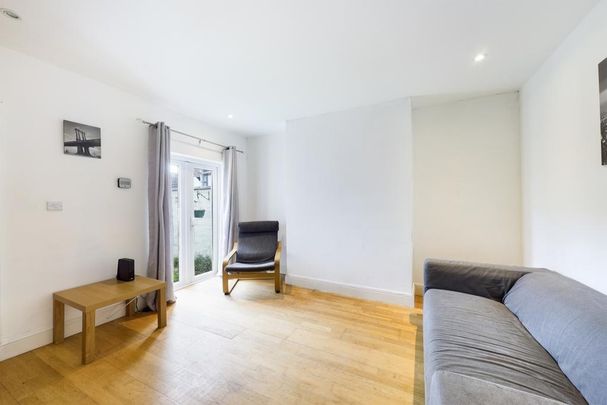 4 bedroom house to rent - Photo 1