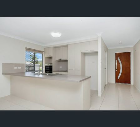 16 Skardon Place, Kelso, Qld 4815 - Photo 1